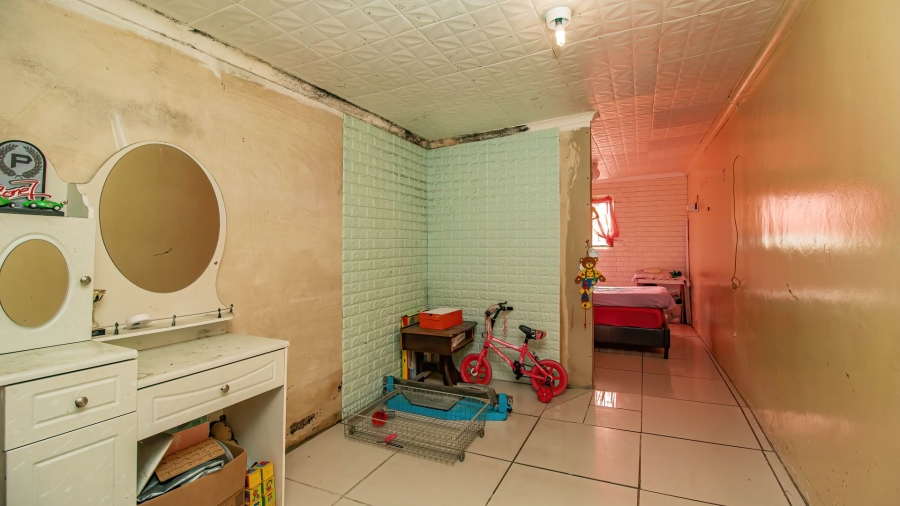 4 Bedroom Property for Sale in Wynberg Western Cape